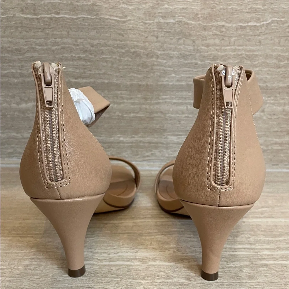 STYLE & CO NWT Women’s Size 9 Tan Beige Dress Formal Heels sandals - Picture 9 of 9